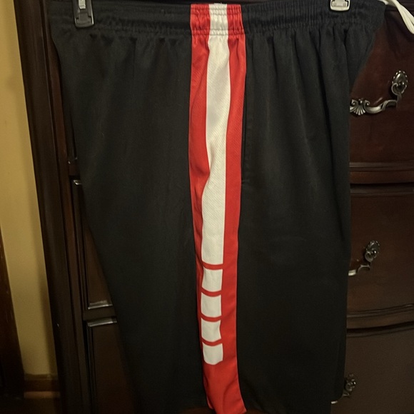 Used ENCX shorts in a size 3x - Picture 2 of 6